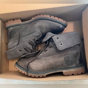 Timberland Grey Suede Women’s Size 8 Boots
